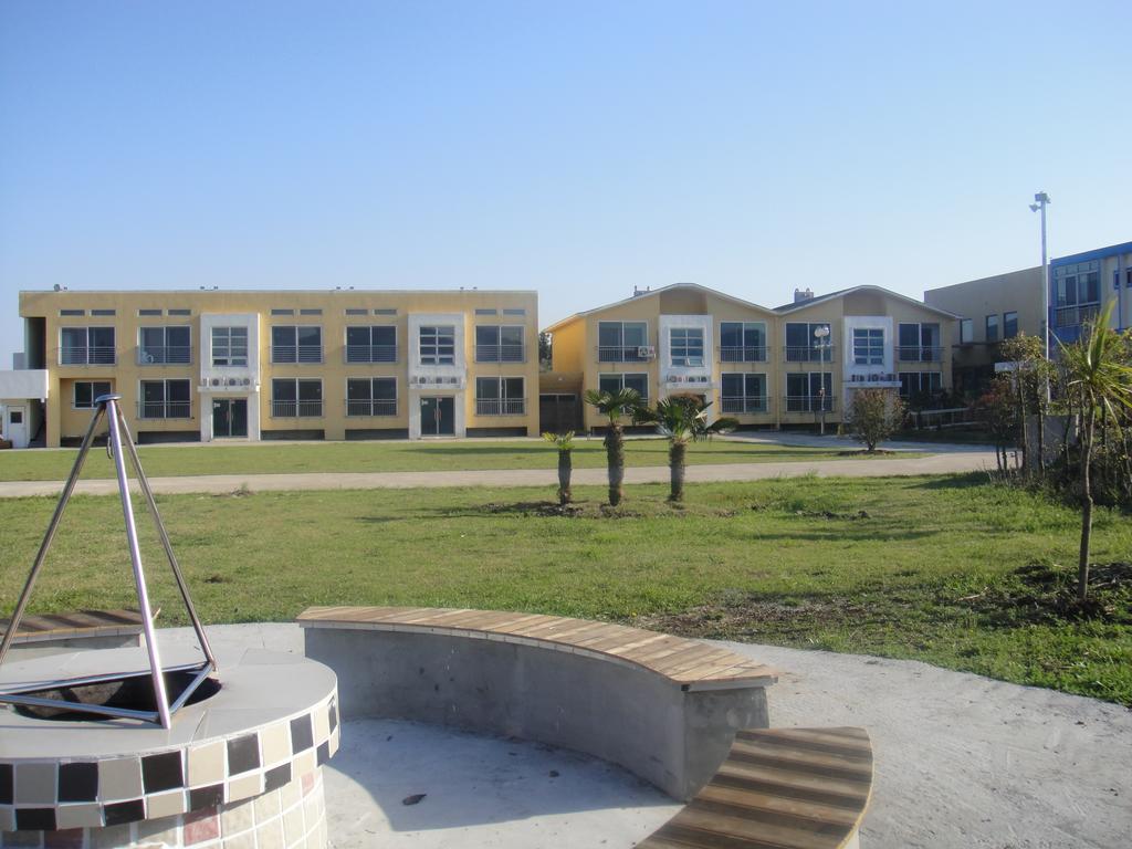 Geomunoreum Hostel Jeju Exterior foto